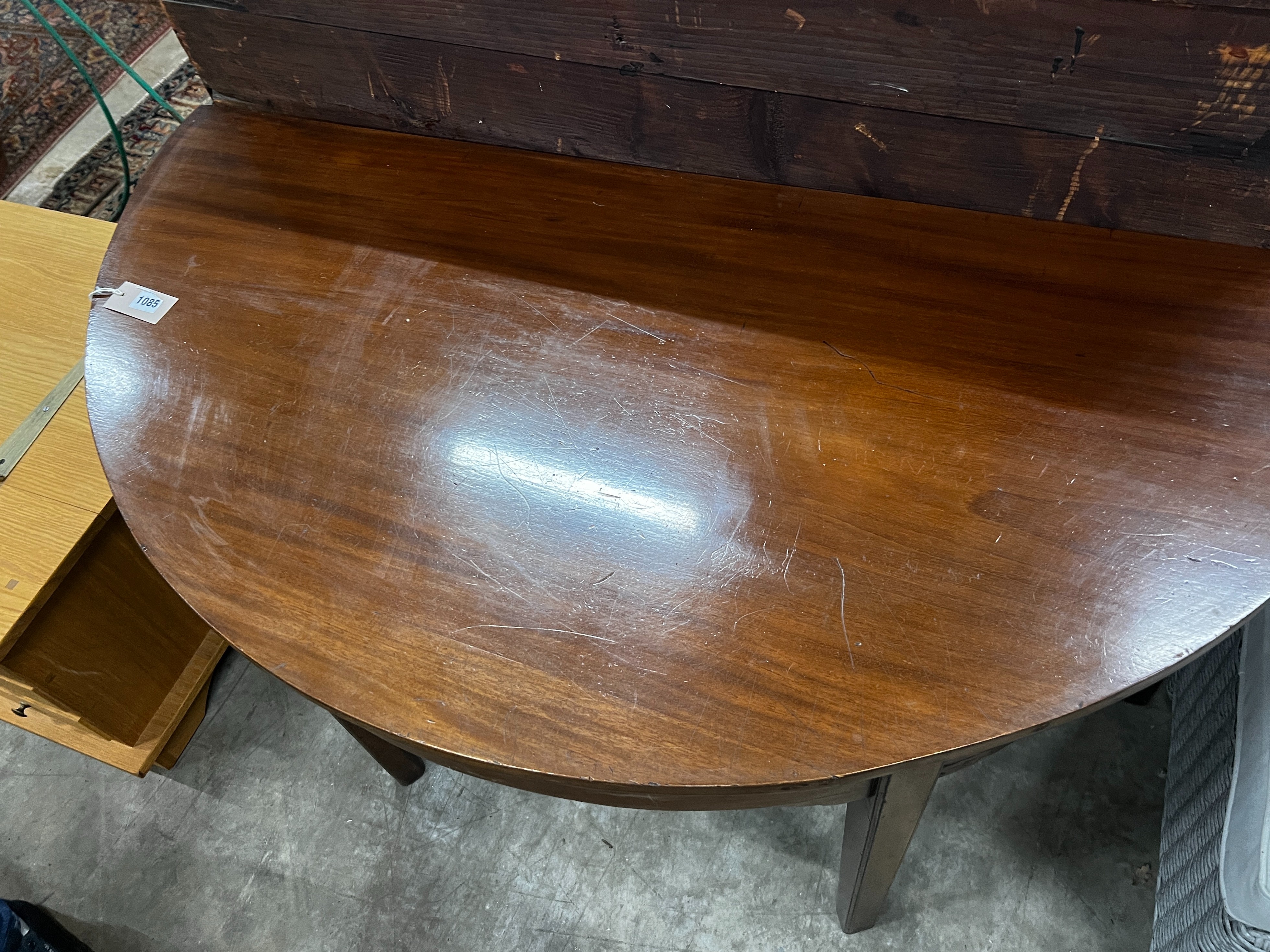 A George III mahogany D shaped table section, width 119cm, depth 59cm, height 72cm